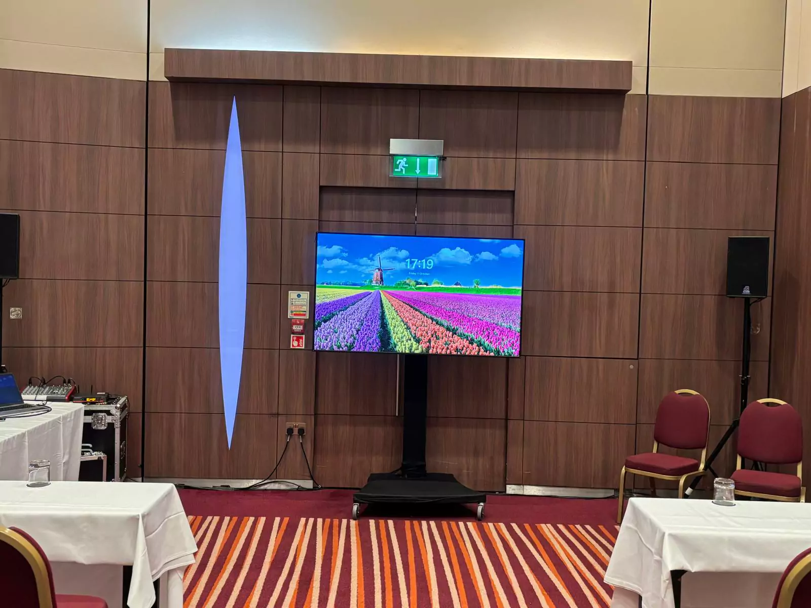 Why you should use LED screens and LED video walls for exhibitions?